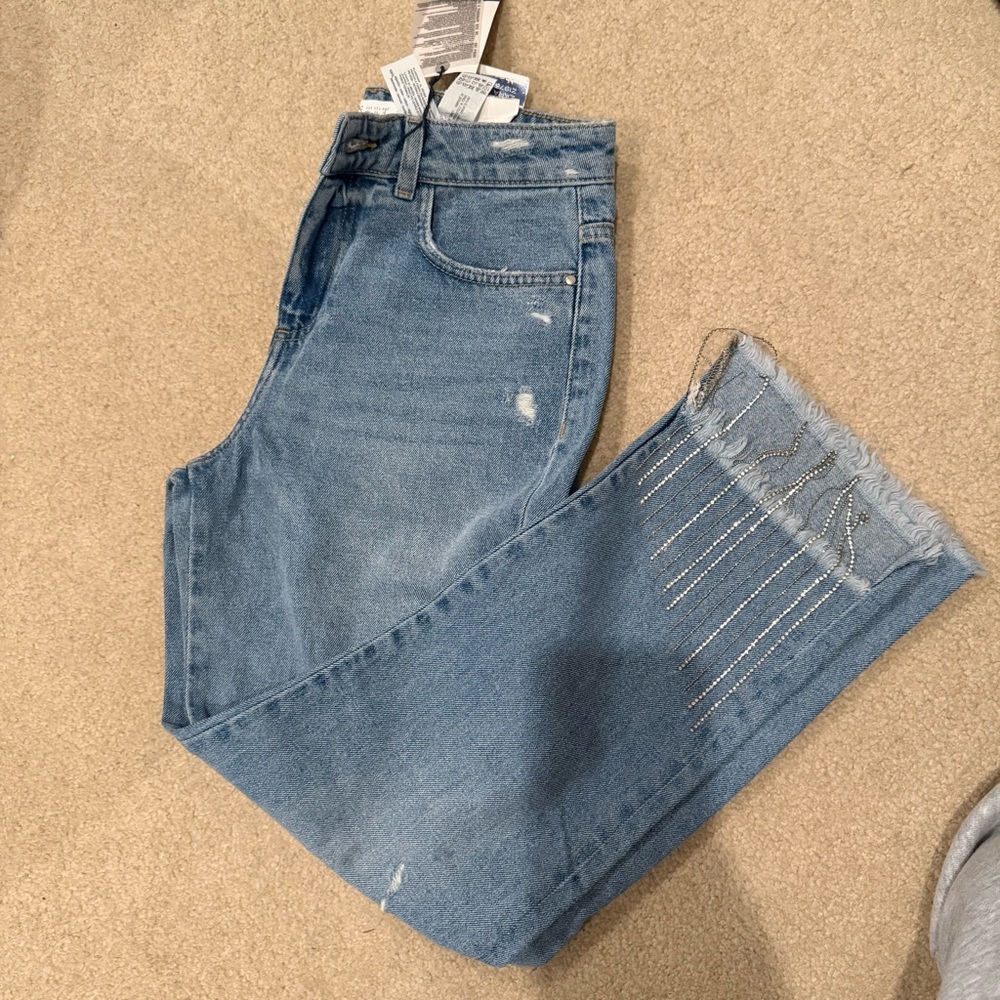 Zara Light Blue Cropped Jeans with Fringe